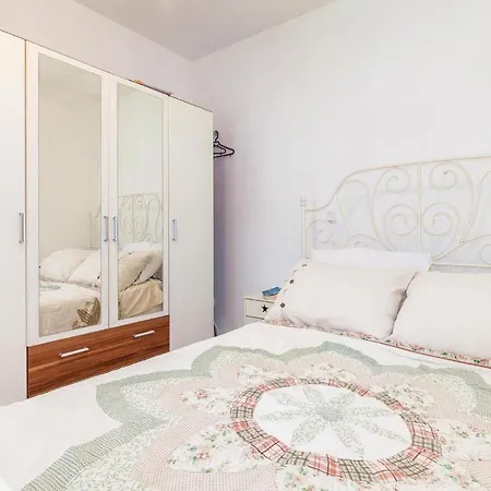 In With 1 Bedrooms&wifi Appartement Novi Vinodolski